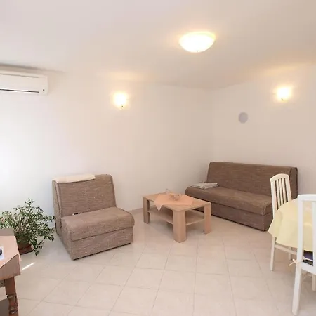 Apartment Fuer 4 Personen Ca 50 Qm In Rovinj, Istrien Istrische Riviera *