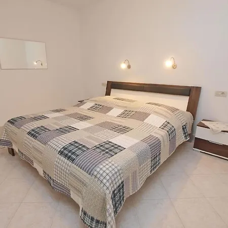 Fuer 4 Personen Ca 50 Qm In Rovinj, Istrien Istrische Riviera *