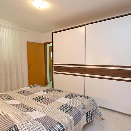 Fuer 4 Personen Ca 50 Qm In Rovinj, Istrien Istrische Riviera Apartment