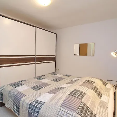 Apartment Fuer 4 Personen Ca 50 Qm In Rovinj, Istrien Istrische Riviera *