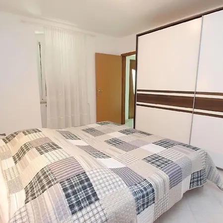 Fuer 4 Personen Ca 50 Qm In Rovinj, Istrien Istrische Riviera
